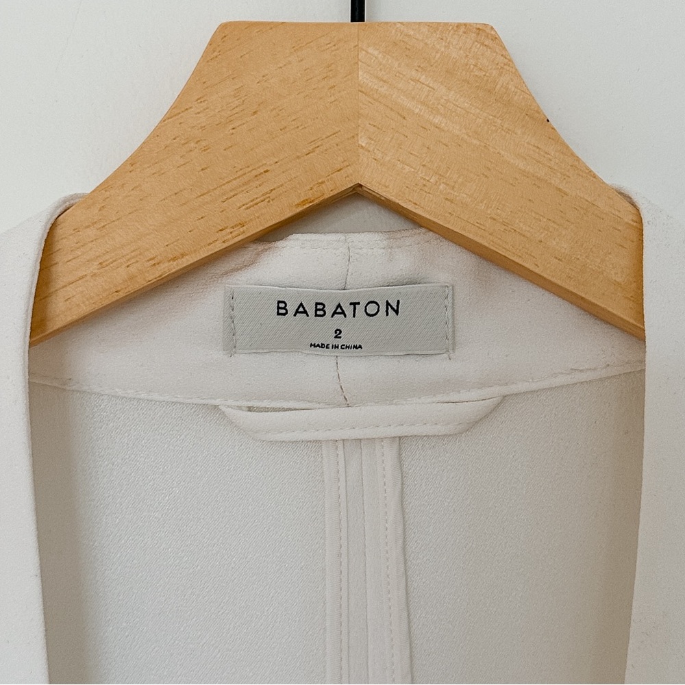 Aritzia Babaton Power Blazer in white, size 2 - Picture 4 of 7